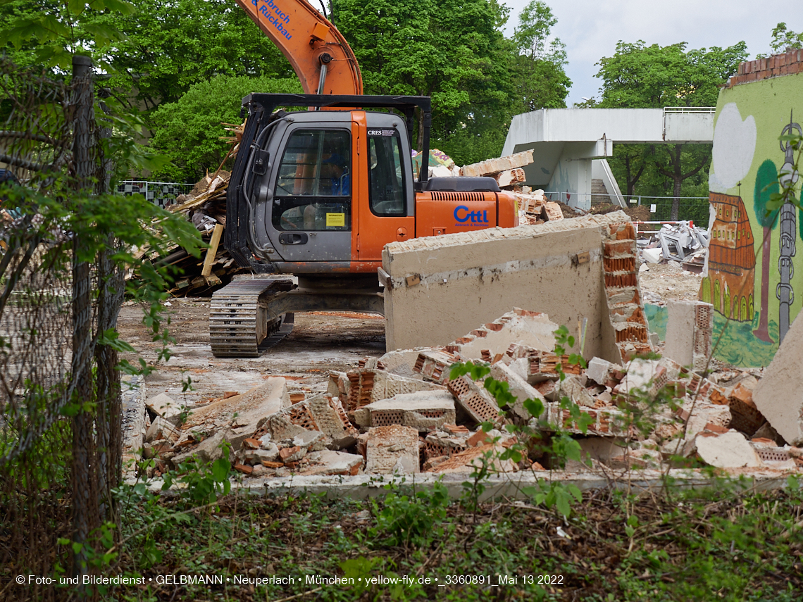 13.05.2022 - Baustelle am Haus für Kinder in Neuperlach